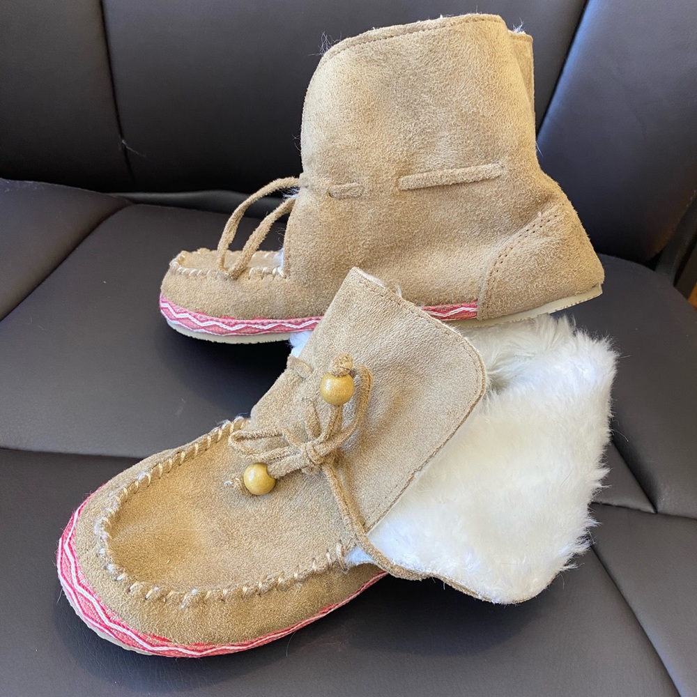 Fur slippers booties moccasins boots girls Roxy